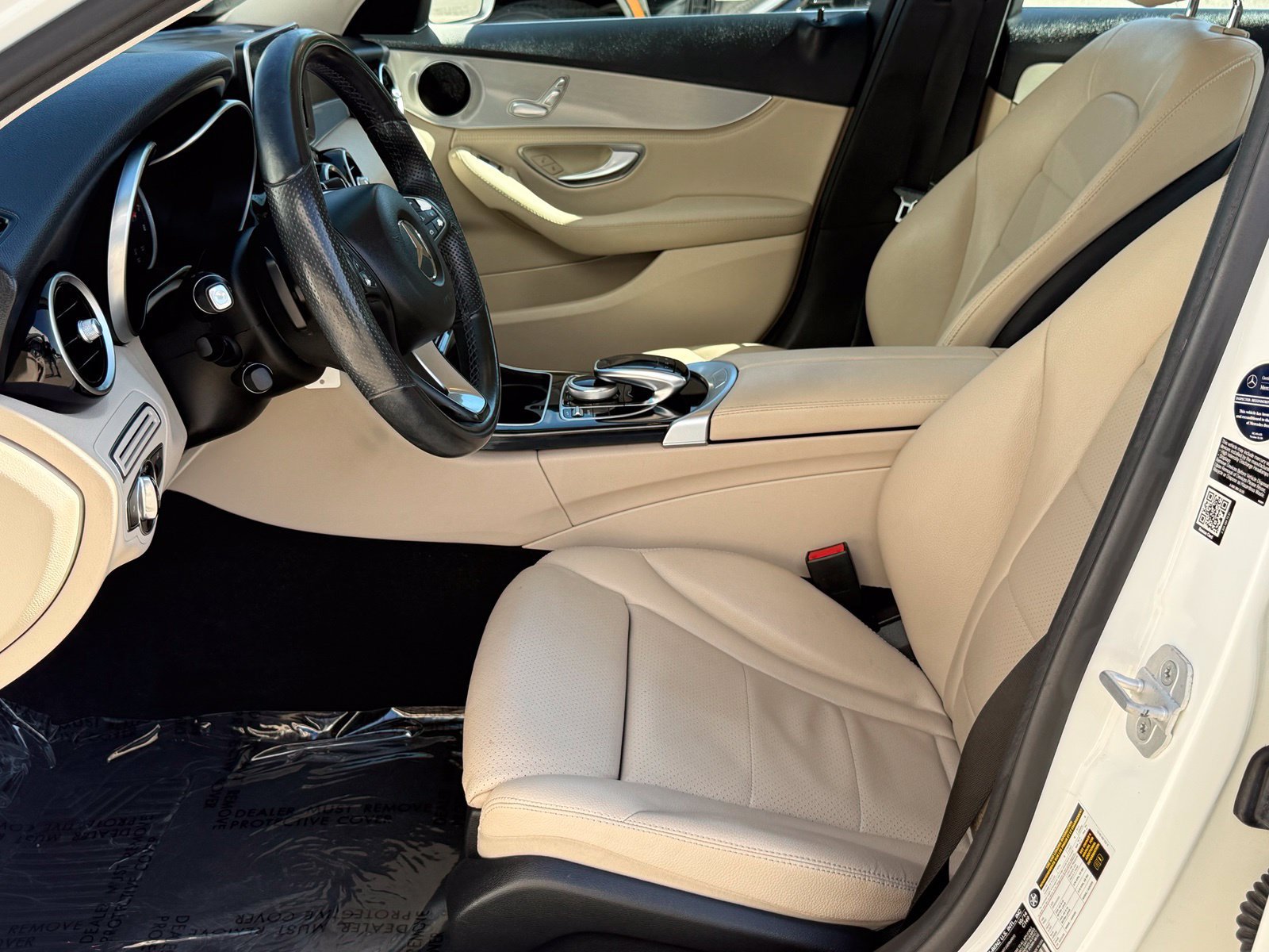 Used 2015 Mercedes-Benz C 300 4MATIC Sedan image 23