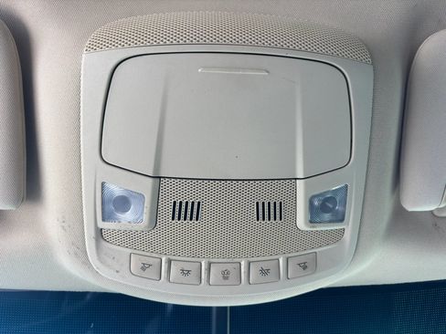 Used 2018 Ford Edge SEL w/ Equipment Group 201A image 25