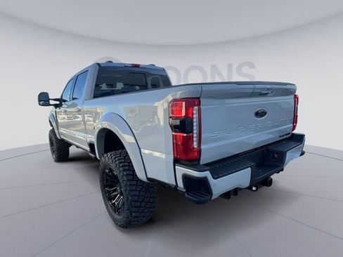 New 2026 Ford F250 Lariat w/ Black Appearance Package image 4
