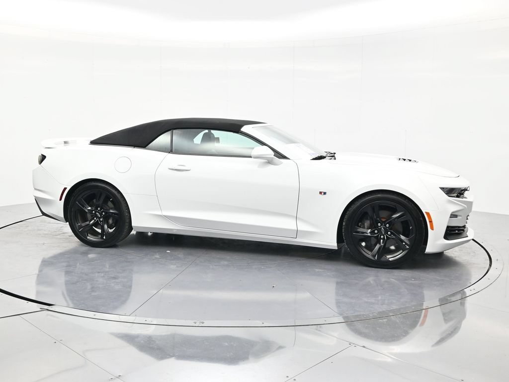 Used 2020 Chevrolet Camaro SS RWD image 4