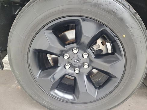 Used 2019 RAM 1500 Big Horn image 31