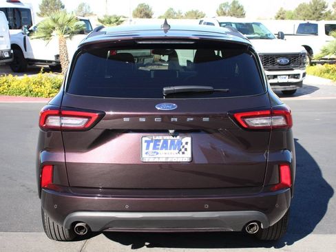 Certified 2023 Ford Escape ST-Line w/ Tech Pack #1 FWD image 7