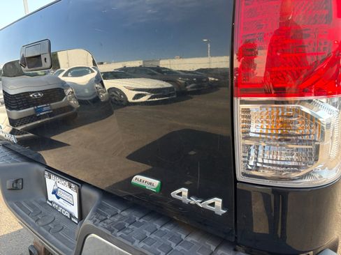 Used 2012 Toyota Tundra 4x4 CrewMax w/ TRD Off-Road Pkg image 29