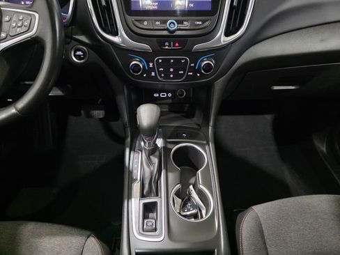 Used 2022 Chevrolet Equinox LT FWD image 20