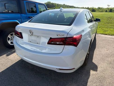 Used 2016 Acura TLX w/ Technology Package FWD image 11