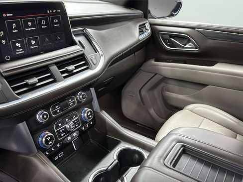 Used 2023 GMC Yukon XL SLT image 20