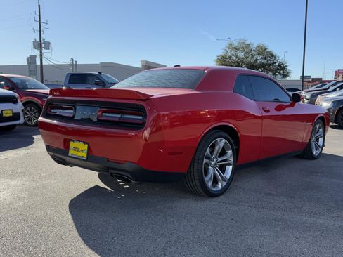 Used 2022 Dodge Challenger R/T image 7
