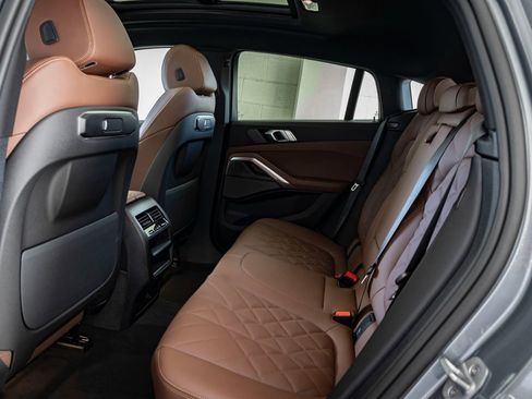 Certified 2026 BMW X6 xDrive40i w/ Premium Package image 23