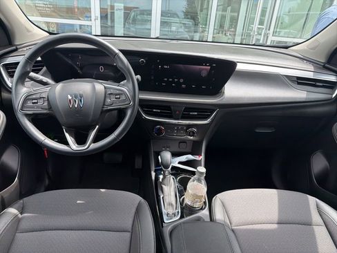 Used 2025 Buick Encore GX Preferred FWD image 5