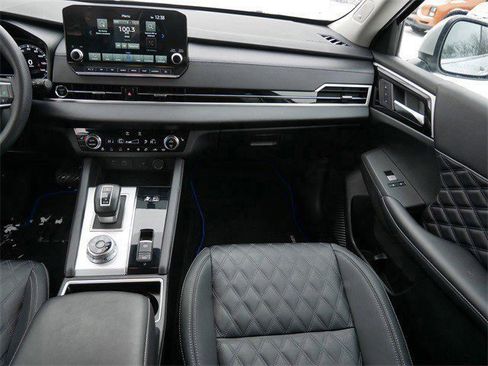 Used 2023 Mitsubishi Outlander SEL image 12