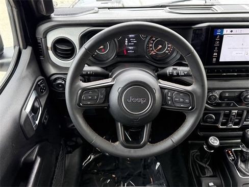 Used 2024 Jeep Wrangler Sport S image 11