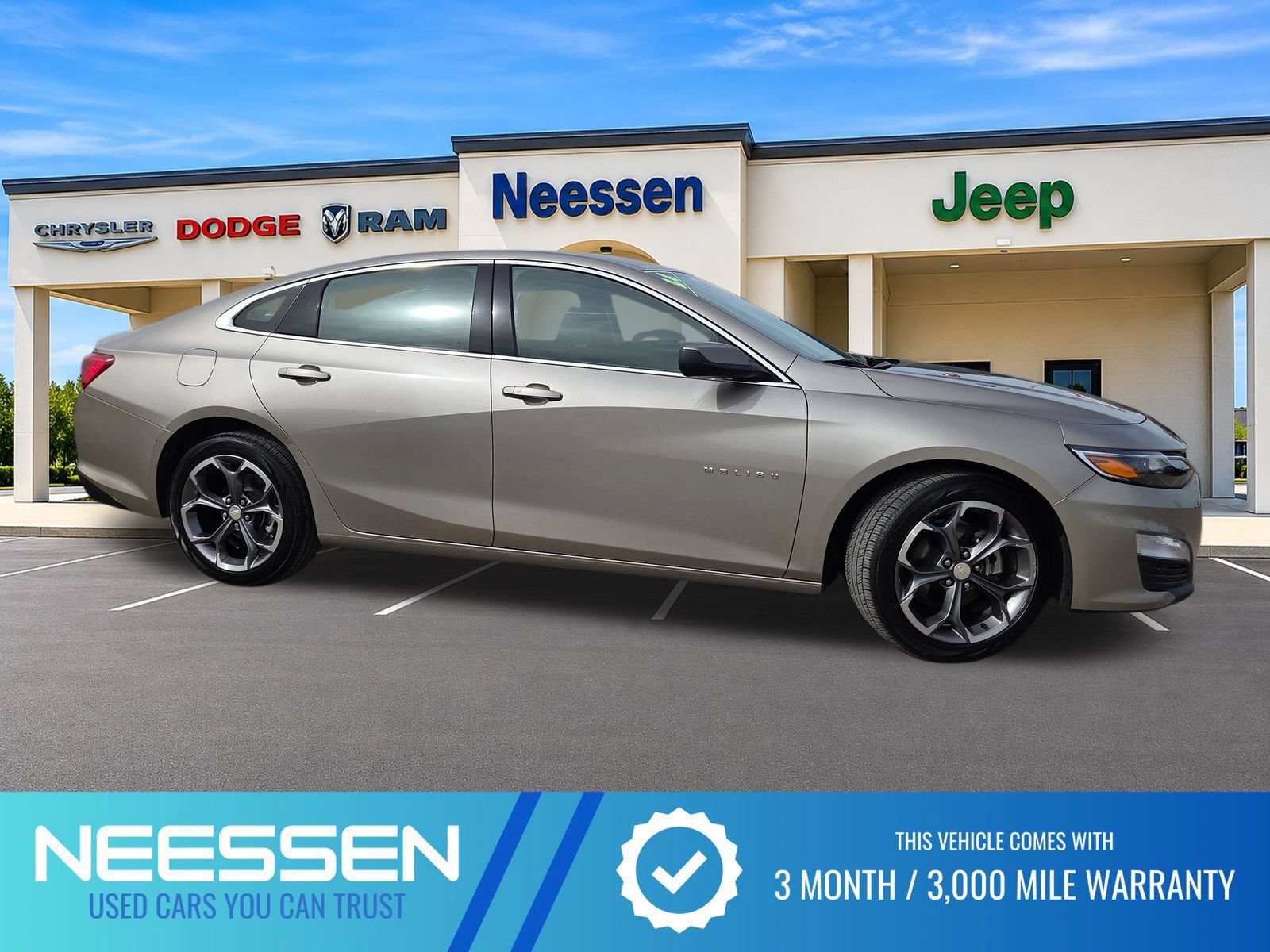 Used 2024 Chevrolet Malibu LT FWD image 1