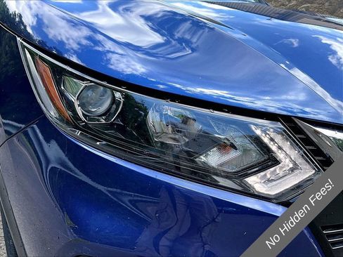 Used 2021 Nissan Rogue Sport SV AWD/4WD image 27