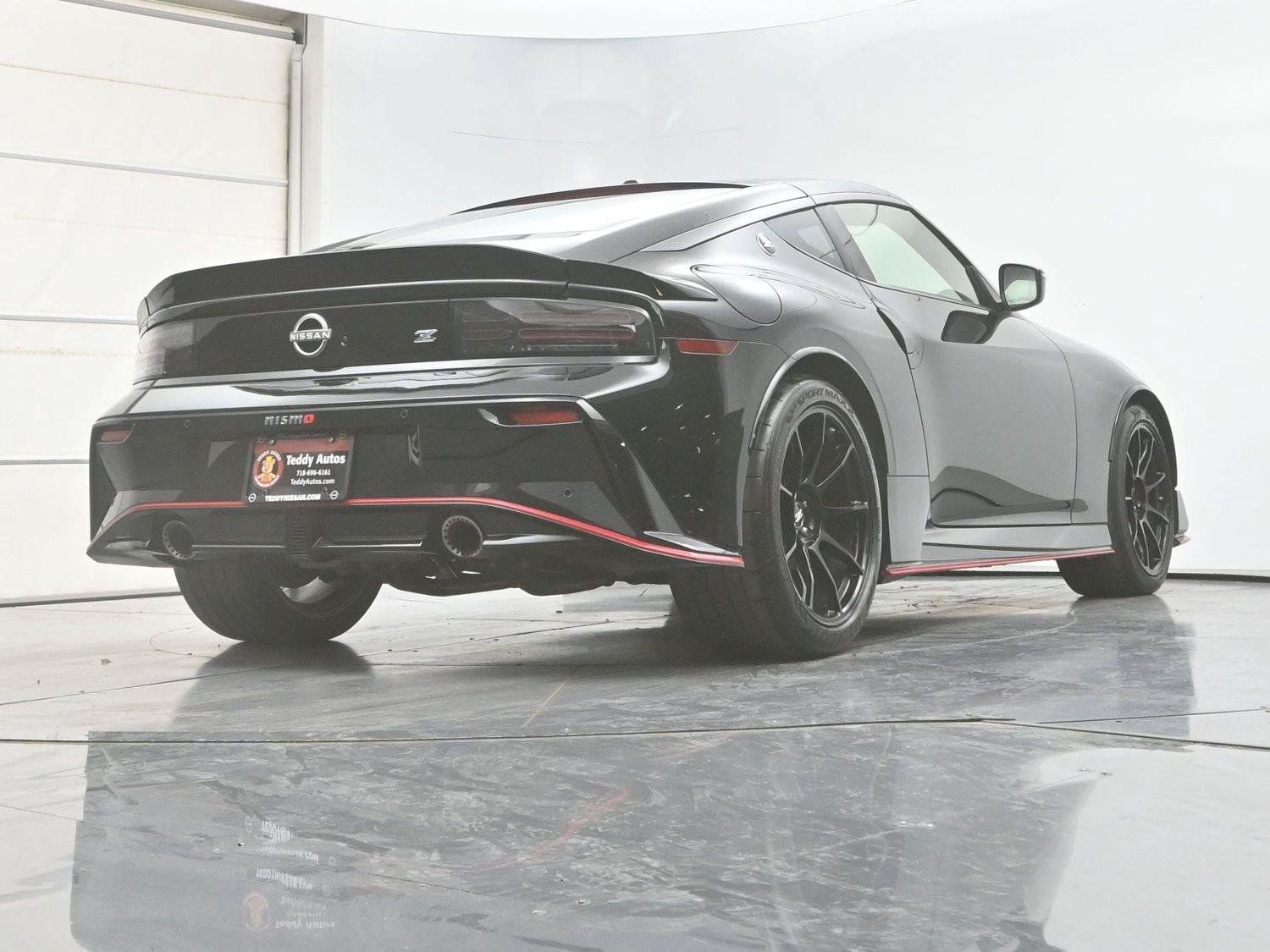 Certified 2024 Nissan Z Sport w/ Floor Mat Package RWD image 36