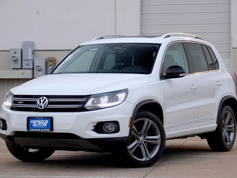 Used 2017 Volkswagen Tiguan Sport image 2
