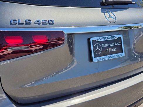 Used 2024 Mercedes-Benz GLS 450 4MATIC image 14