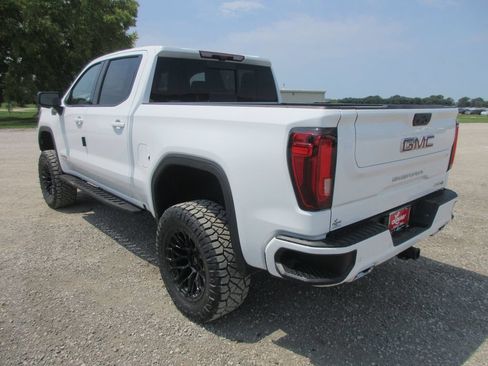 New 2026 GMC Sierra 1500 AT4 w/ AT4 Premium Package AWD/4WD image 12