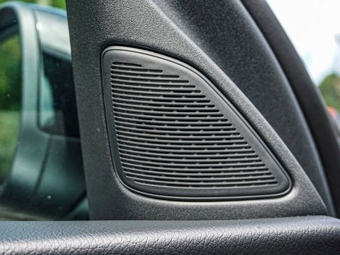 Used 2025 Mercedes-Benz C 300 Sedan image 47