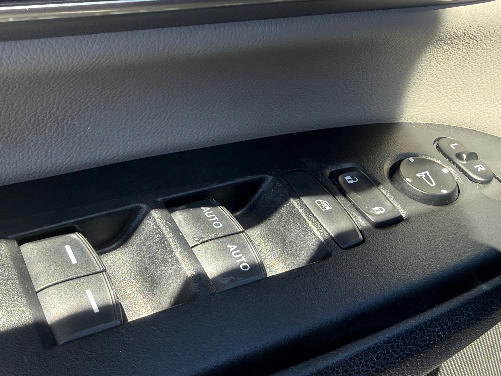 Used 2021 Honda CR-V Touring image 43