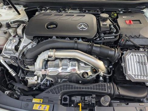 Certified 2025 Mercedes-Benz CLA 250 image 21