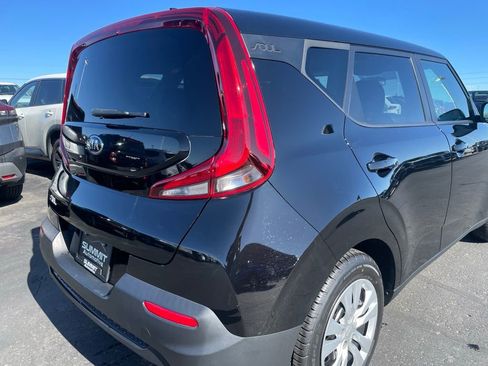Used 2020 Kia Soul LX FWD image 25