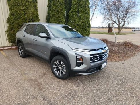 Used 2026 Chevrolet Equinox LT w/ LPO, Floor Liner Package image 1