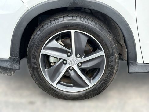 Used 2021 Honda HR-V EX image 12