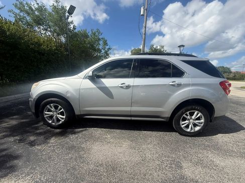 Used 2017 Chevrolet Equinox LT w/ Convenience Package image 5
