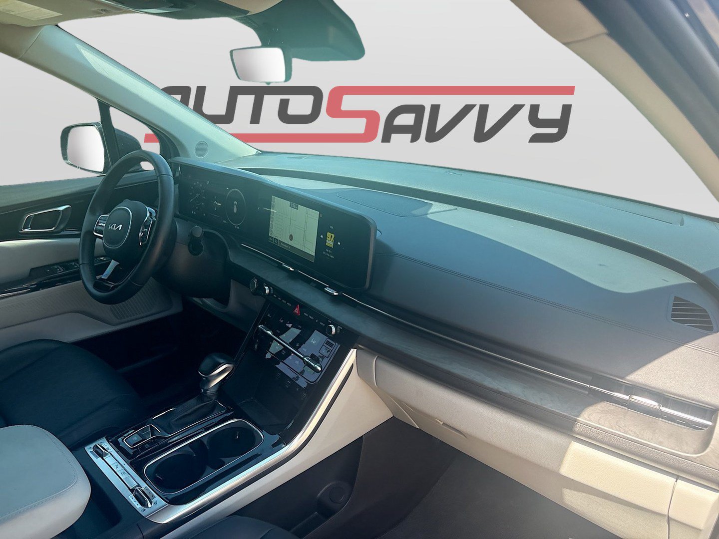 Used 2024 Kia Carnival SX FWD image 30