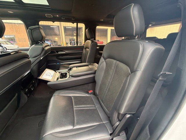 Used 2022 Jeep Grand Wagoneer Series II w/ Quick Order Packagew 28T AWD/4WD image 14