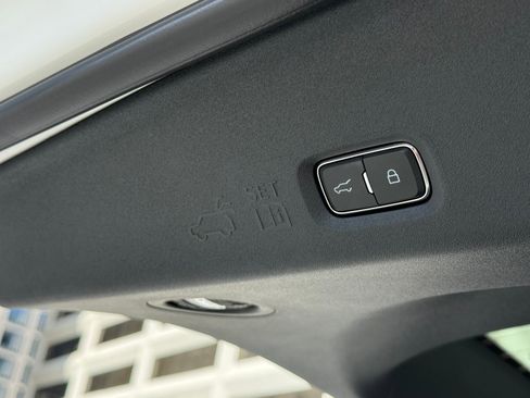 New 2026 Lincoln Navigator Reserve w/ Jet Appearance Package AWD/4WD image 15