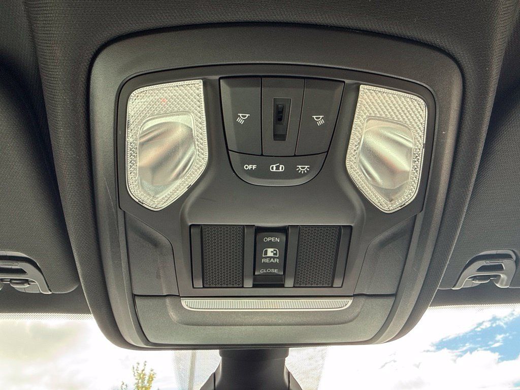 Used 2021 RAM 1500 Big Horn AWD/4WD image 18