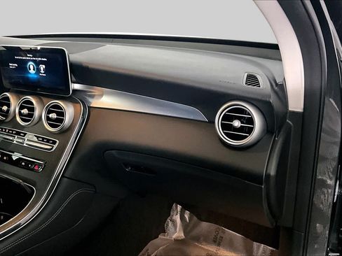 Certified 2021 Mercedes-Benz GLC 300 4MATIC image 19