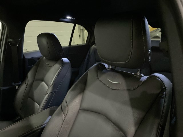 Used 2022 Cadillac XT4 Sport w/ Enhanced Visibility Package FWD image 19