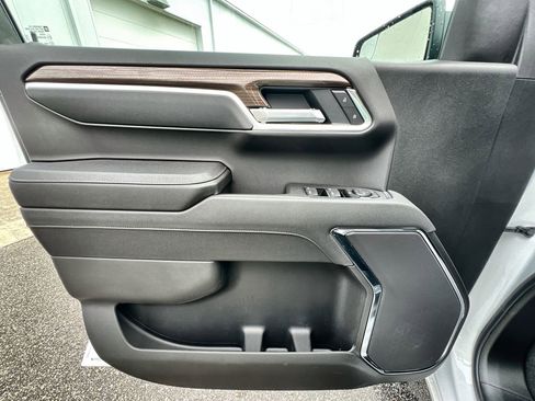 New 2025 Chevrolet Silverado 1500 LT image 55