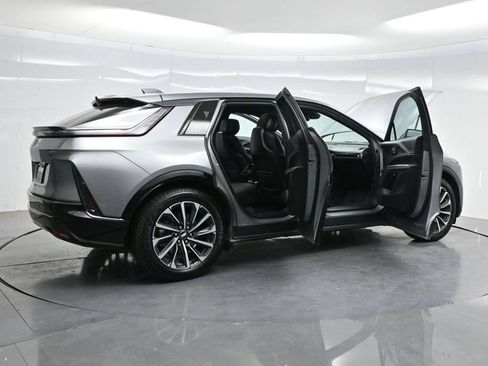 Used 2024 Cadillac Lyriq Sport RWD image 4