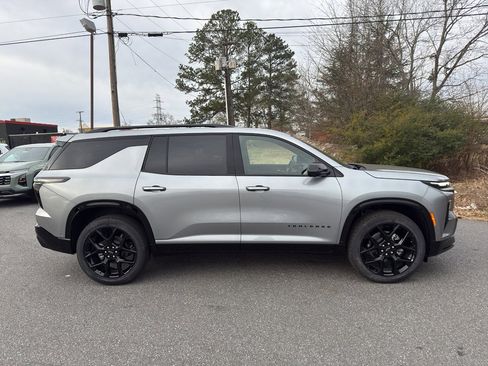 New 2026 Chevrolet Traverse RS image 6