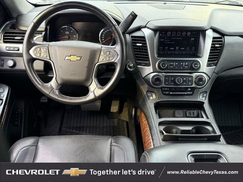 Used 2018 Chevrolet Suburban Premier RWD image 12