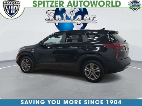 Used 2023 Kia Seltos LX AWD/4WD image 7