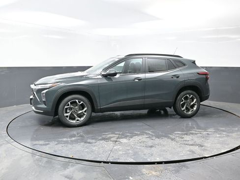 New 2026 Chevrolet Trax LT image 7