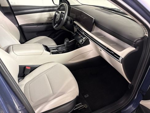 Used 2025 Hyundai Tucson SEL FWD image 16
