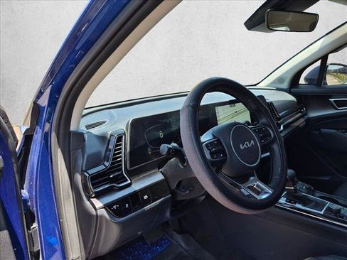 Used 2023 Kia Sportage EX FWD image 7