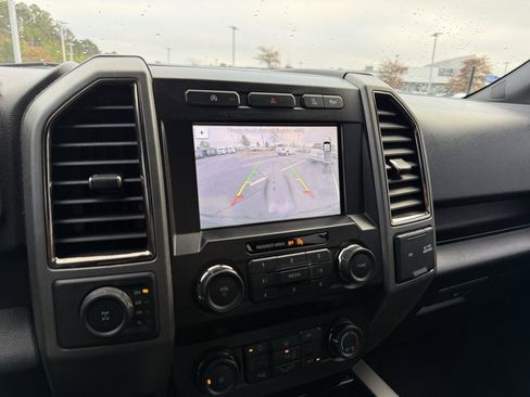 Certified 2019 Ford F150 Raptor w/ Equipment Group 801A Mid image 17