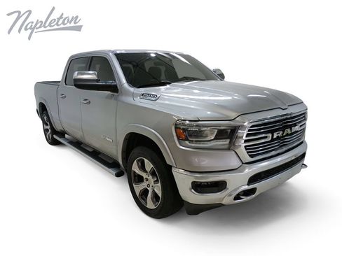 Used 2022 RAM 1500 Laramie AWD/4WD image 1