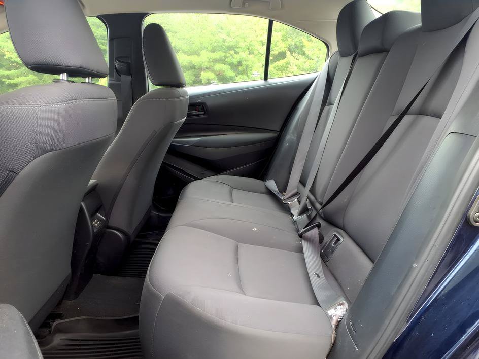 Used 2024 Toyota Corolla LE FWD image 11