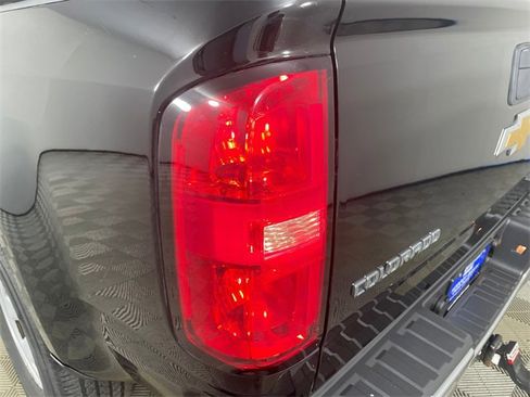 Used 2015 Chevrolet Colorado W/T w/ WT Convenience Package image 18