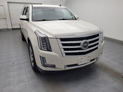 Used 2015 Cadillac Escalade ESV Premium image 14