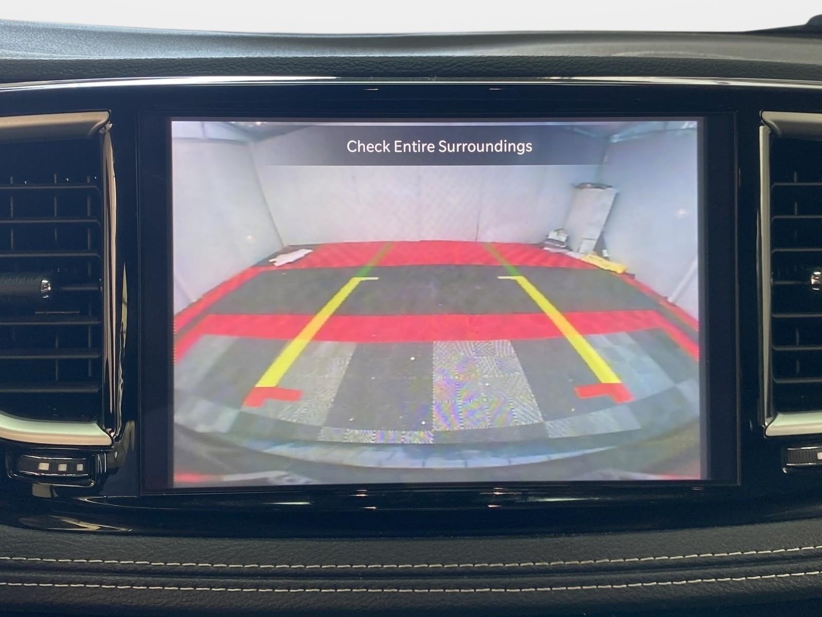 Used 2024 Chrysler Pacifica Touring-L FWD image 27