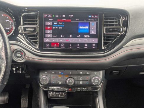 Used 2024 Dodge Durango GT RWD image 18
