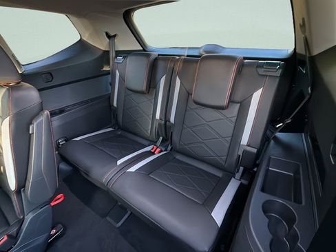 New 2026 Volkswagen Atlas Peak Edition image 28